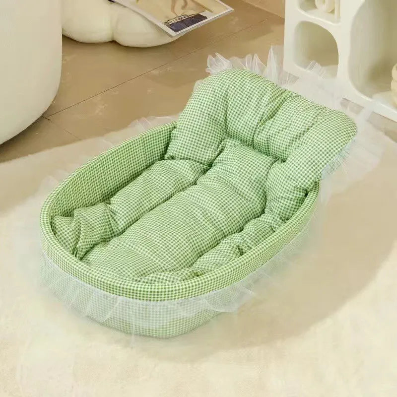Lace Trimmed Pet Bed For Small Dogs And Cats Plush